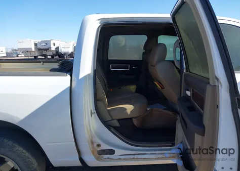 2010 Dodge Ram 1500 Laramie из США, поврежденный, VIN 1D7RV1CT0AS212641